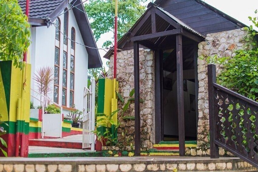 Private Bob Marley Mausoleum Tour in Nine Mile