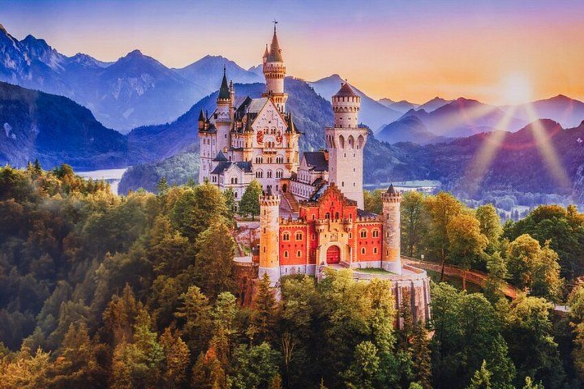 Private Day Trip from Munich: Neuschwanstein, Linderhof and Ettal 1