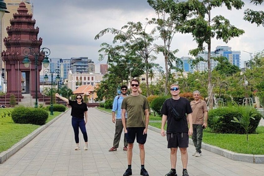 Visit 11 Places in One Day including S21 & Killing Field 3