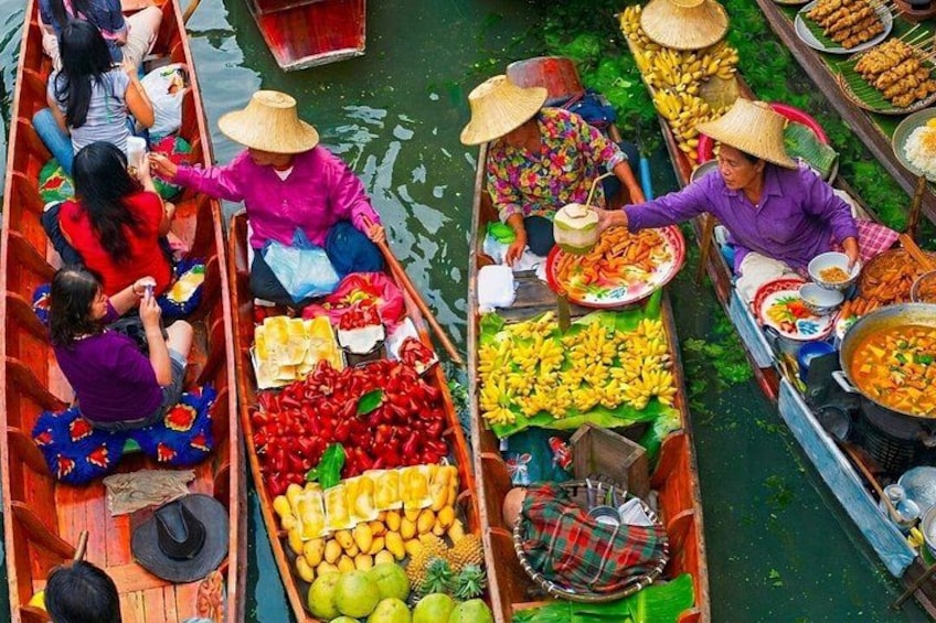 Bangkok: Floating and Train Market with Boat Trip 4