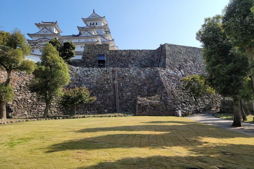 2.5 Hour Private History and Culture Tour in Himeji Castle 1
