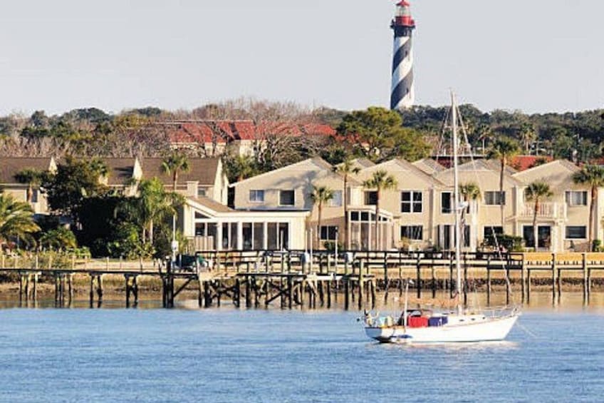 Historic St. Augustine Private boat tours, Dolphin tours, sunset tours 3