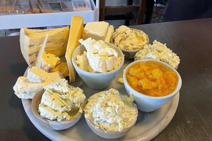 Cheese tastings at Yarra Valley Dairy 2