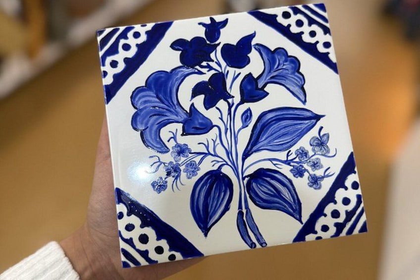 Porto: Tile Painting Workshop with Porto Wine (Sé do Porto) 5