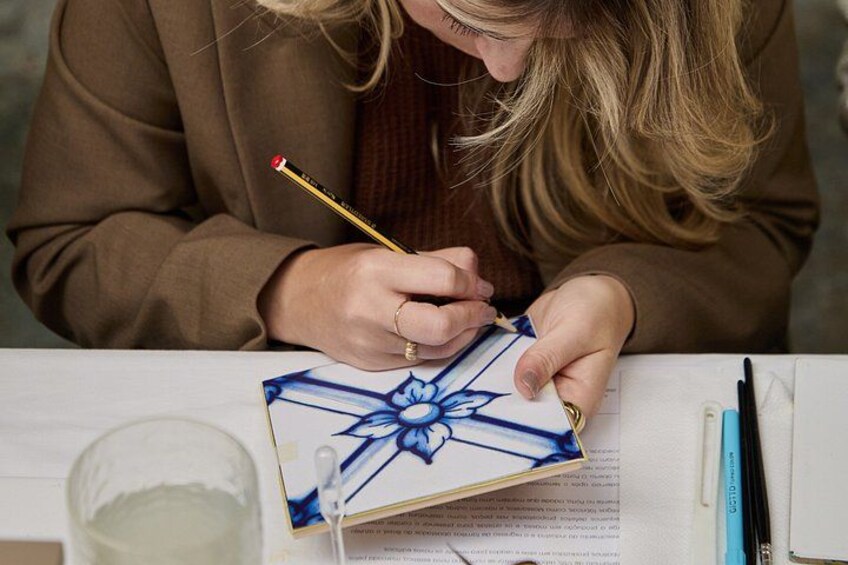 Porto: Tile Painting Workshop with Porto Wine (Sé do Porto) 1