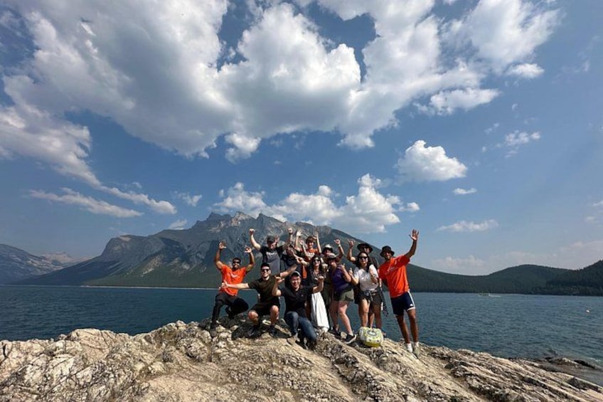 Group photo - Lake minnewanka 4