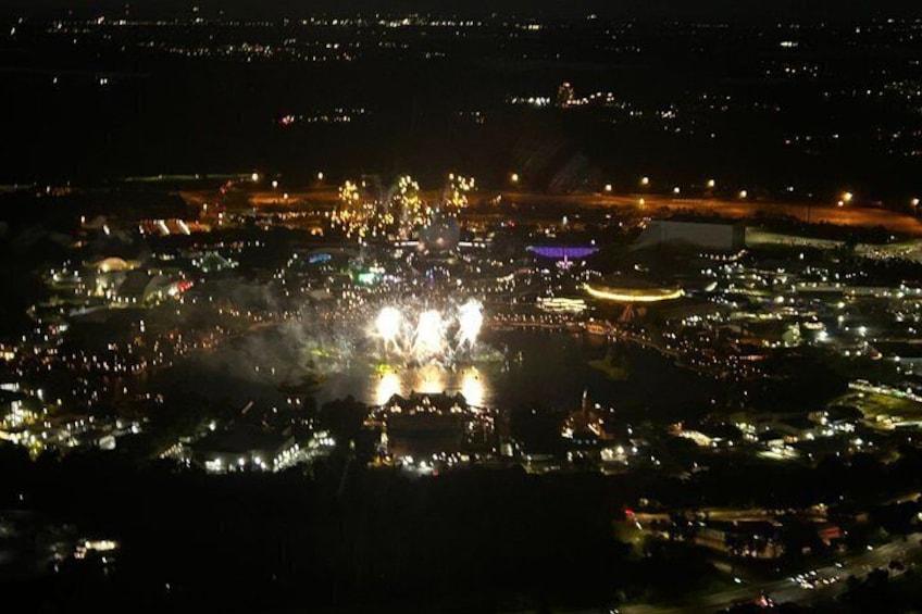 Private Helicopter 77 Miles Fireworks Tour over all Theme Parks 5