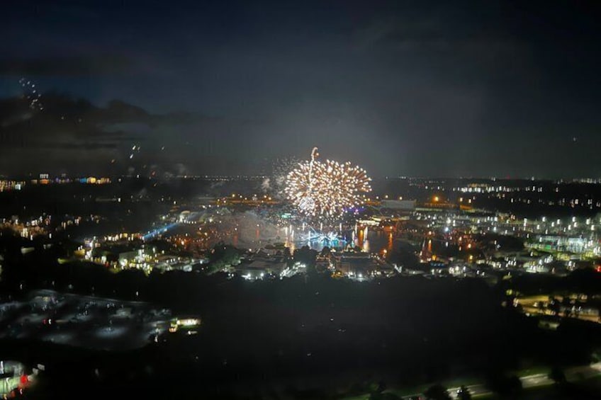 Private Helicopter 77 Miles Fireworks Tour over all Theme Parks 3