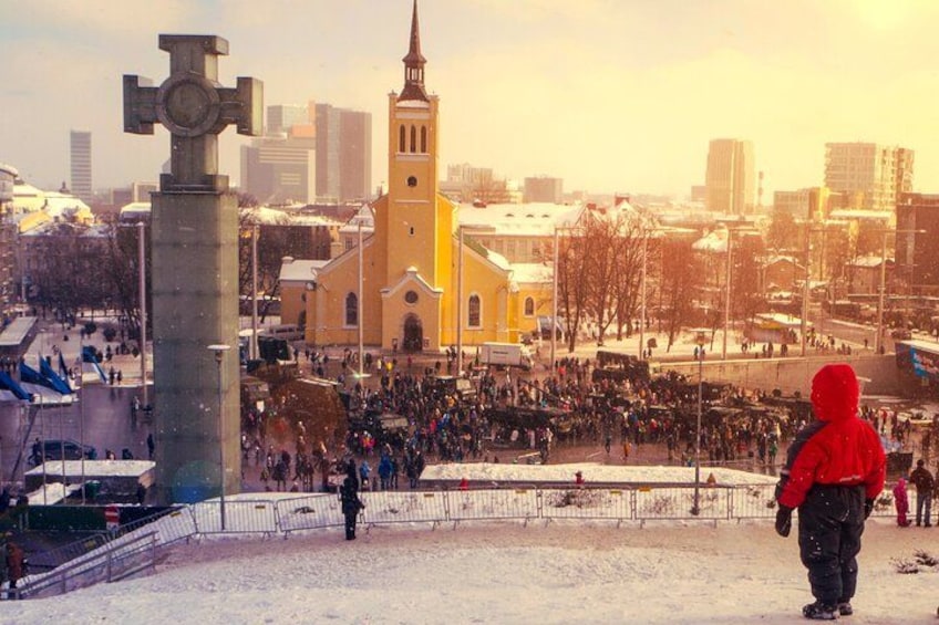 Freedom Square: Tallinn's vibrant hub for parades and city concerts 4