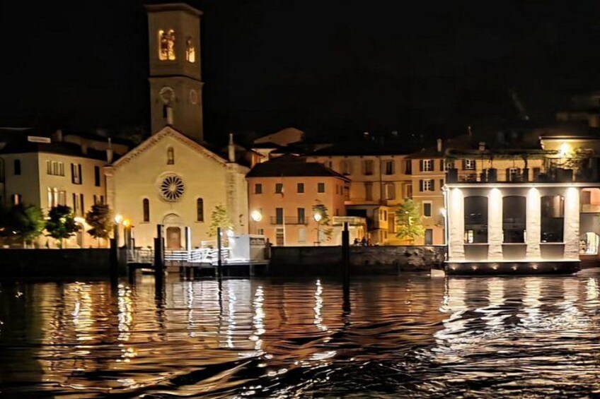 Full Day Private Lake Como Speedboat Tour with drinks & Swimming 5