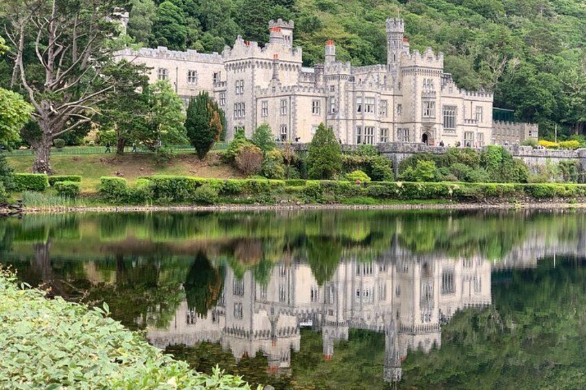 Calm day at Kylemore Abbey 4