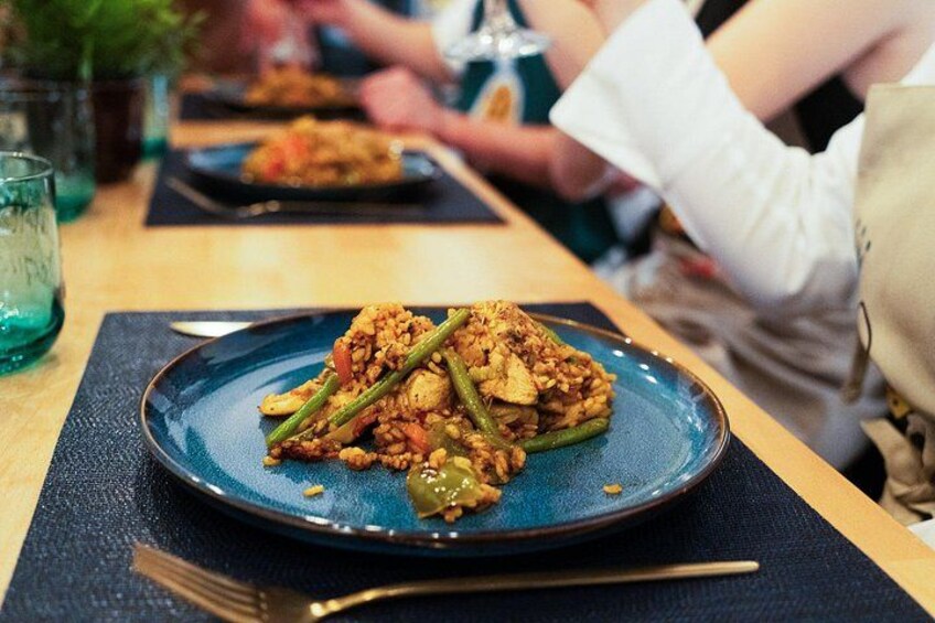 Madrid: Paella & Sangria Classes- Seafood, Chicken & Vegan option 3