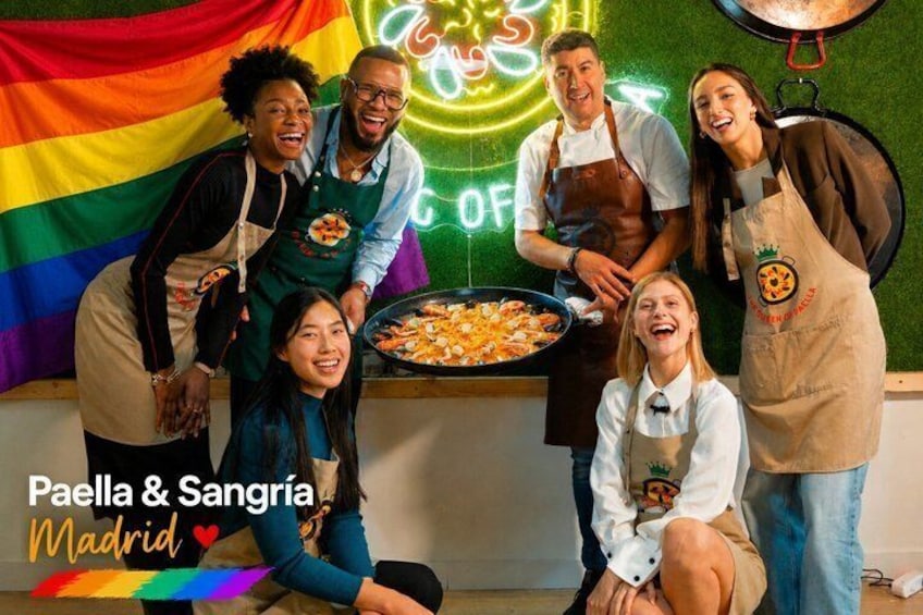Madrid: Paella & Sangria Classes- Seafood, Chicken & Vegan option 2