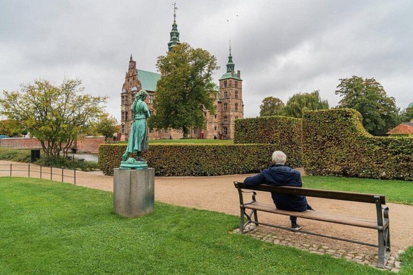 Skip the line Rosenborg Castle and Gardens Copenhagen Tour 5