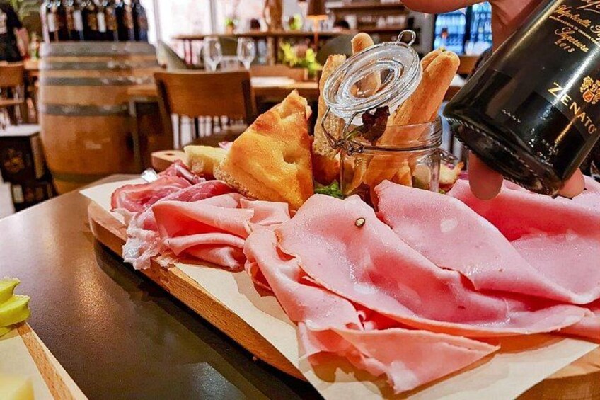 Milan Private 3-Hour Tour with Duomo, Food & Wine Tasting 4