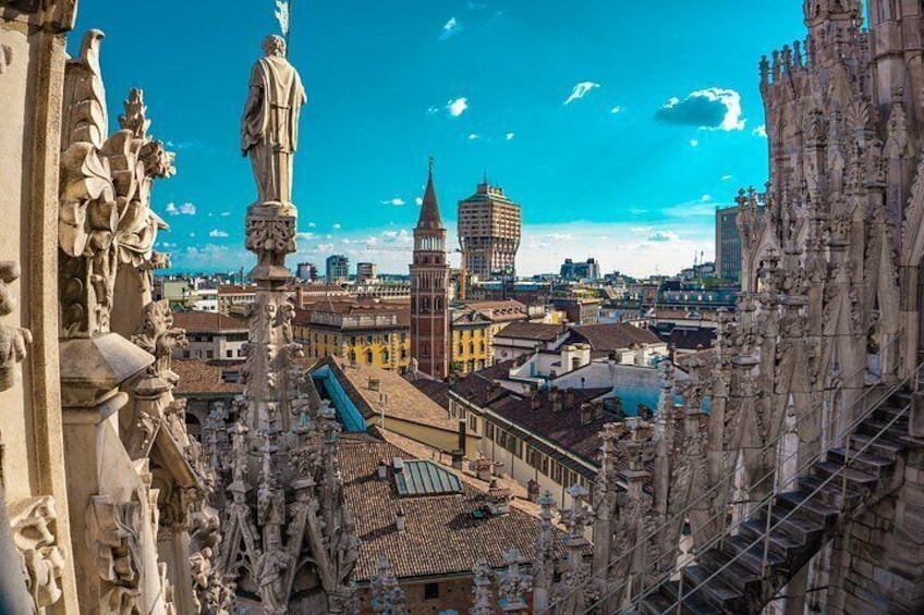 Milan Private 3-Hour Tour with Duomo, Food & Wine Tasting 3
