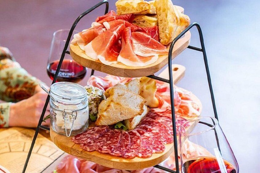 Milan Private 3-Hour Tour with Duomo, Food & Wine Tasting 1