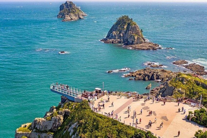 Beach Train, Gamcheon Village and Oryukdo Skywalk from Busan 3