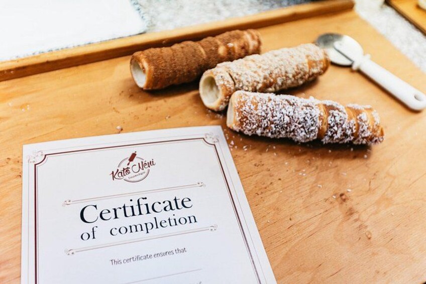 Chimney Cake Workshop Budapest Downtown - Kürtőskalács Class 3
