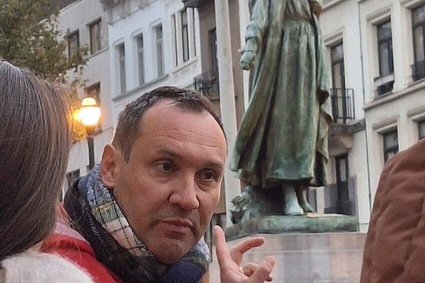 Evening Tour: The Dark Side of Brussels 3
