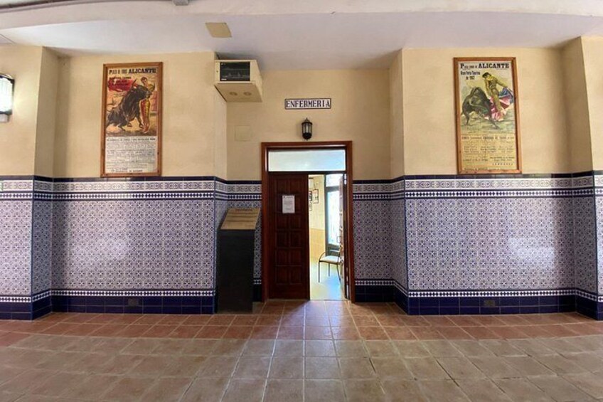 Alicante: Visit with Audio Guide Bullring and Bullfighting Museum 4