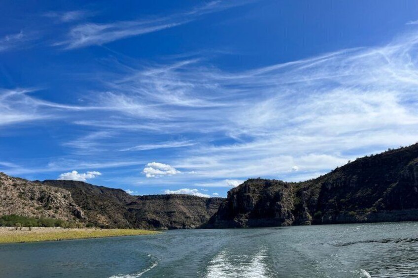 Lake Pleasant Pontoon Cruise with Captain 2