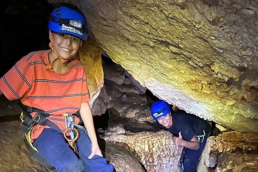 3-Hour Rappelling Experience in Barranco Cova Fosca