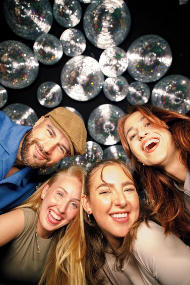 Amsterdam combination: Ripley's Believe it or Not and 1-Hour Canal Cruise 3