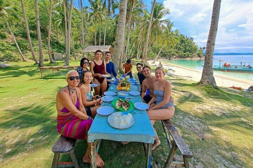 Port Barton Island Private Highlights Tour with Lunch