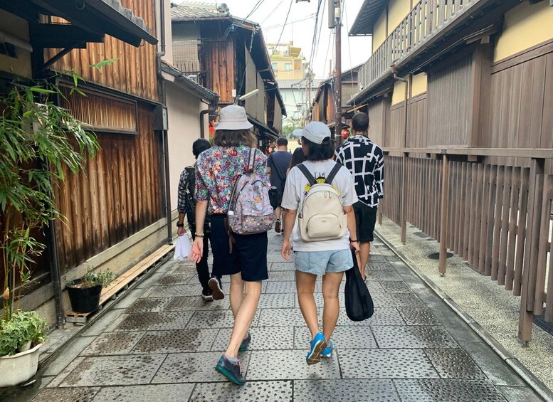 Picture 6 for Activity Kyoto: Meet the Geisha Maiko with Gion Walking Tour 3