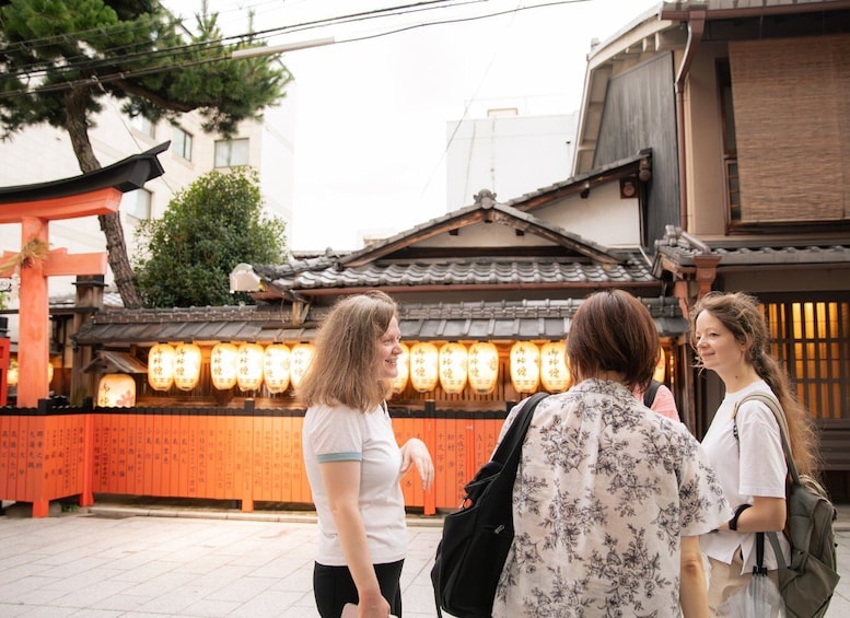 Picture 2 for Activity Kyoto: Meet the Geisha Maiko with Gion Walking Tour 2