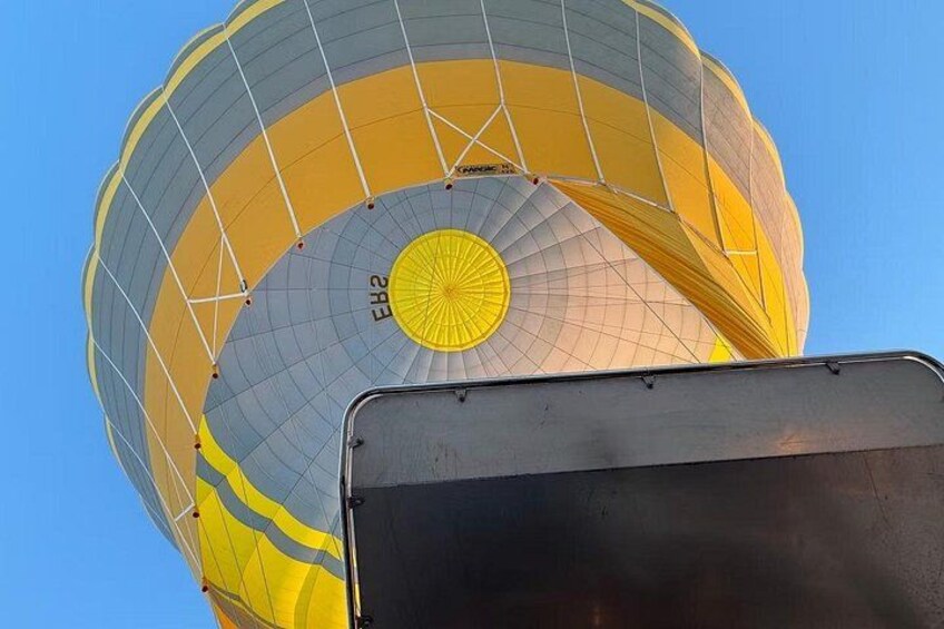 Hot Air Balloon Sunrise Tour with free transport in Dubai 2
