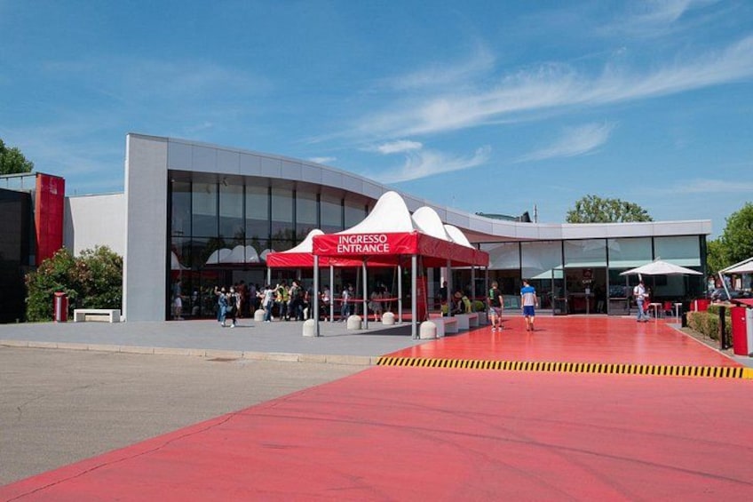 Private Tour Ferrari Lamborghini Factories from Ravenna Port 2