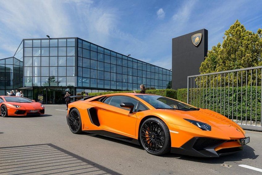 Private Tour Ferrari Lamborghini Factories from Ravenna Port 1
