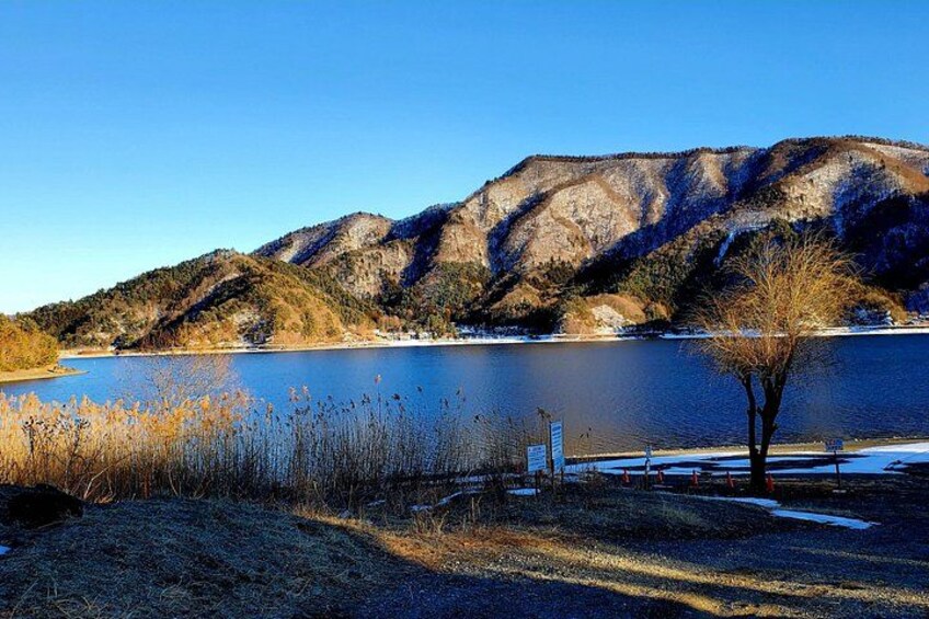 Lake Saiko 4