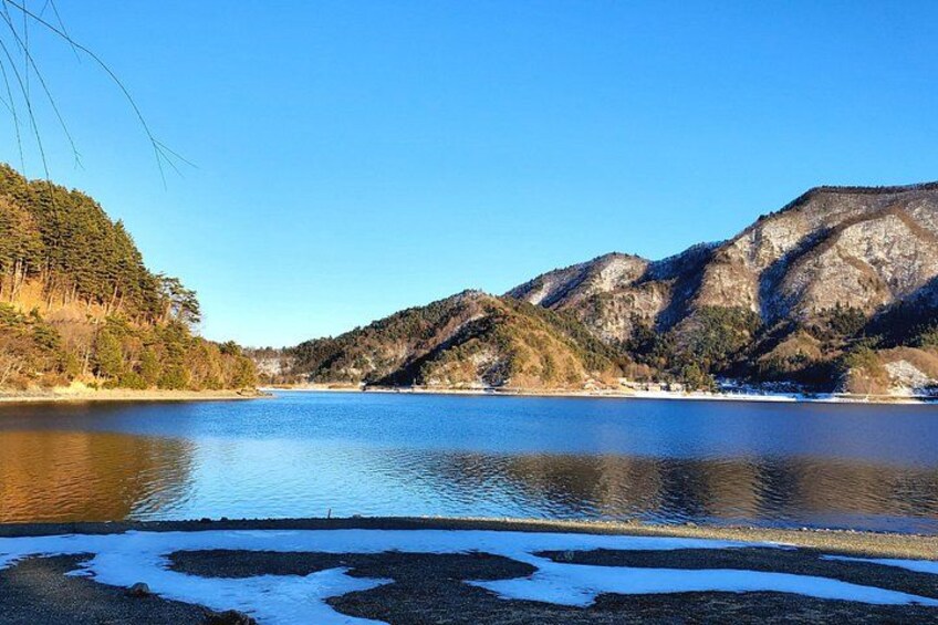 Lake Saiko 3