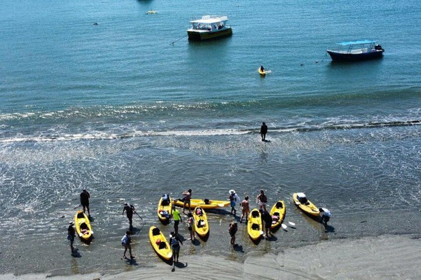 Isla Chora Kayak and Snorkel Activity 3