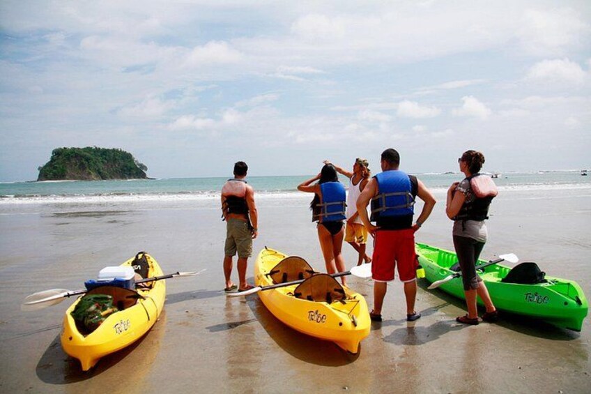 Isla Chora Kayak and Snorkel Activity 1
