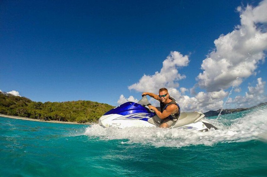 1-Hour Guided Jet Ski Tour in St. Thomas from Frenchman's Reef 4