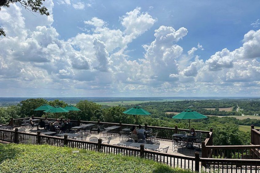 Private Day Trip to Missouri Wine Country 1