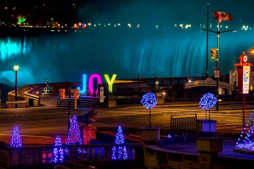 Niagara Falls i nthe winter 2