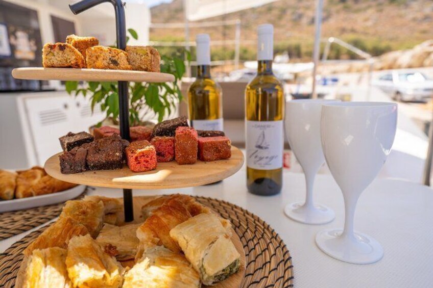 Chania Morning Catamaran Cruise with Premium Lunch & Drinks 2
