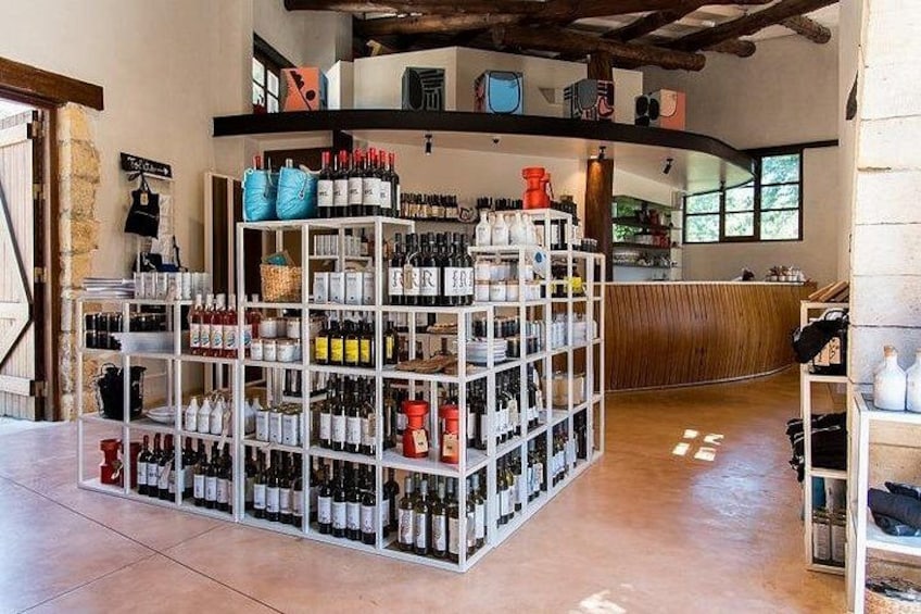 Manousakis Winery Shuttle Service Tour and Taste 5