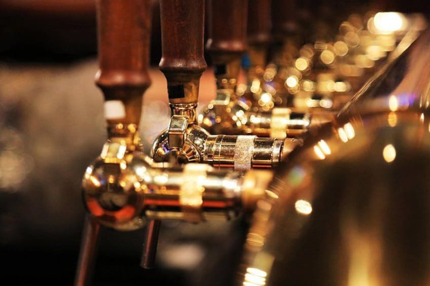 Ventile und Klappen eines Blechblasinstruments. 1