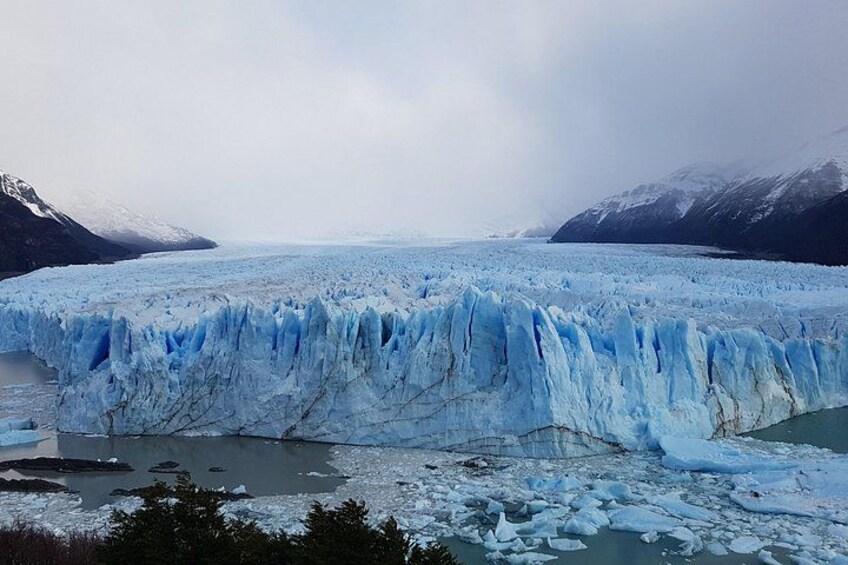 Full Day Guided Tour Perito Moreno National Park and Glacier 1