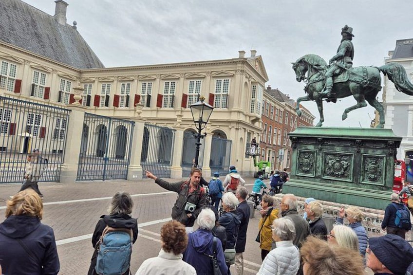 The Hague Private Walking Tour: Royals, Politics and History 3