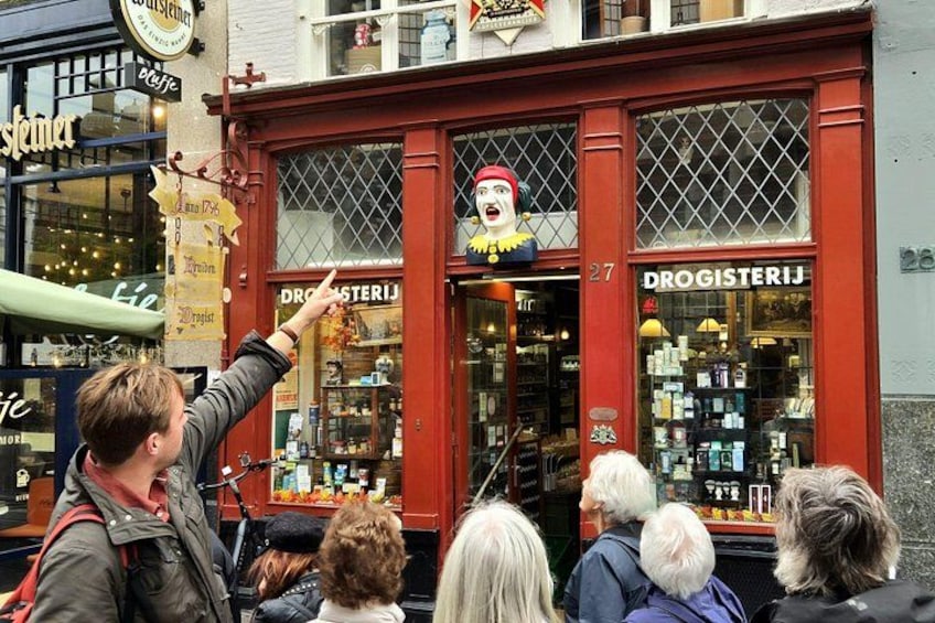 The Hague Private Walking Tour: Royals, Politics and History 2