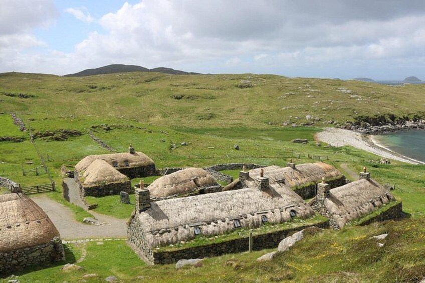 Black House Village 3