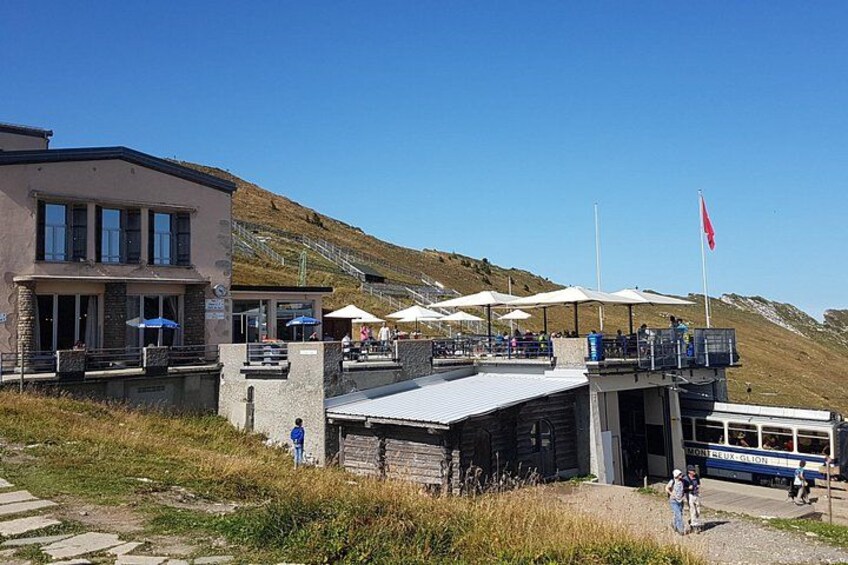 Train station/restaurant at Rochers-de-Naye 4