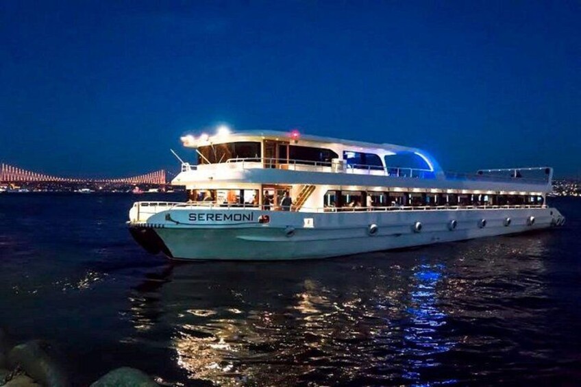 Bosphorus Dinner Cruise Tour With Turkish Night Show 5
